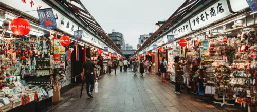 Nakamise Shopping