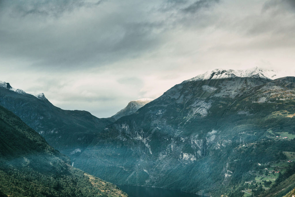 Photography-Iceland-Geiranger-Mountain